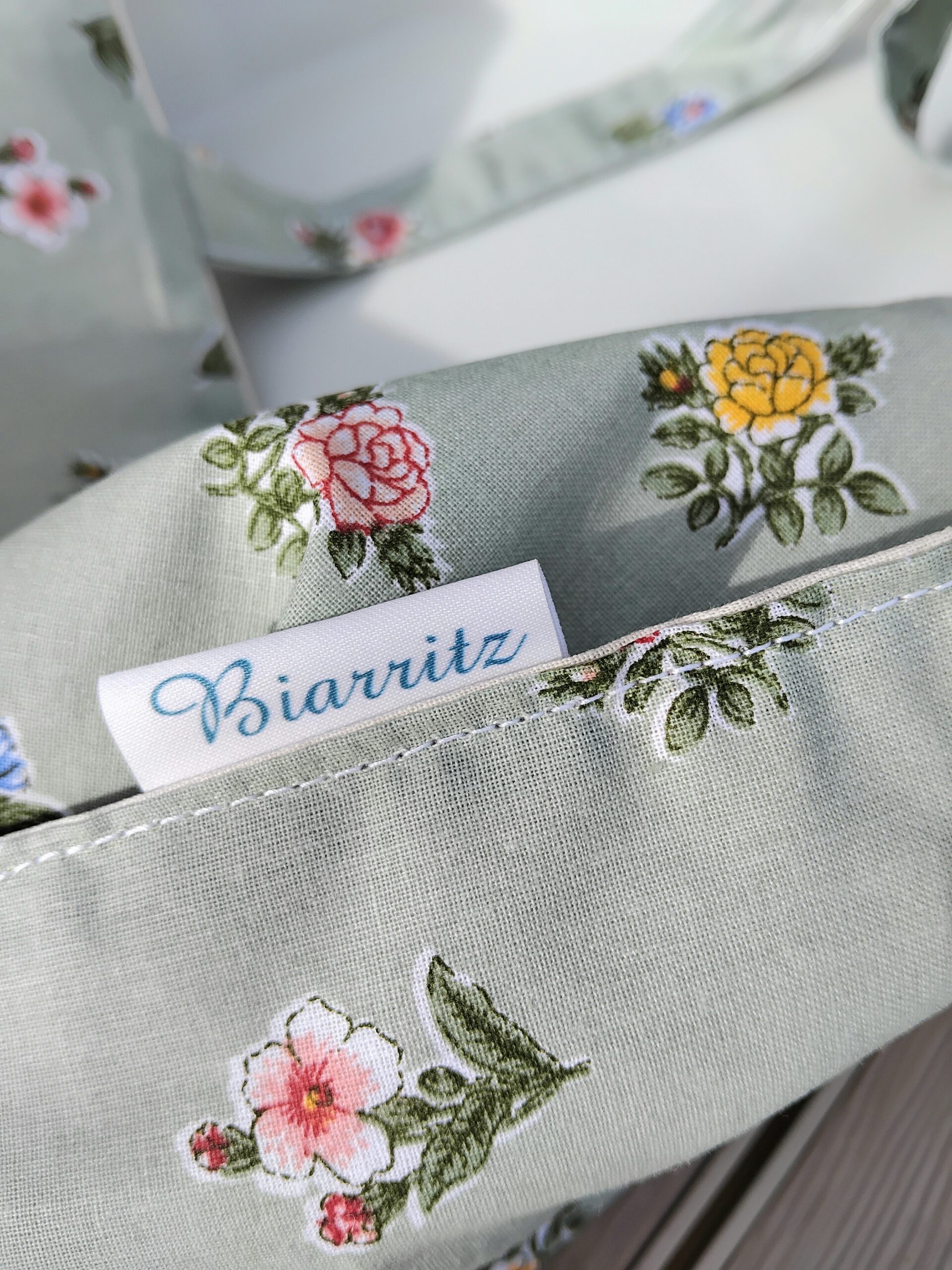 Joli sac à tarte en coton Oeko Tex motifs fleuris style vintage. – Image 2