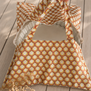 Joli sac à tarte en coton Oeko Tex motifs géométriques moutarde.